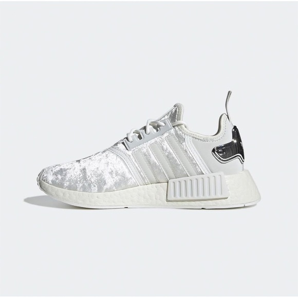 NEW Adidas NMD R1 Women’s Velour Crystal White & Silver Chrome Sz 7 - Picture 6 of 13